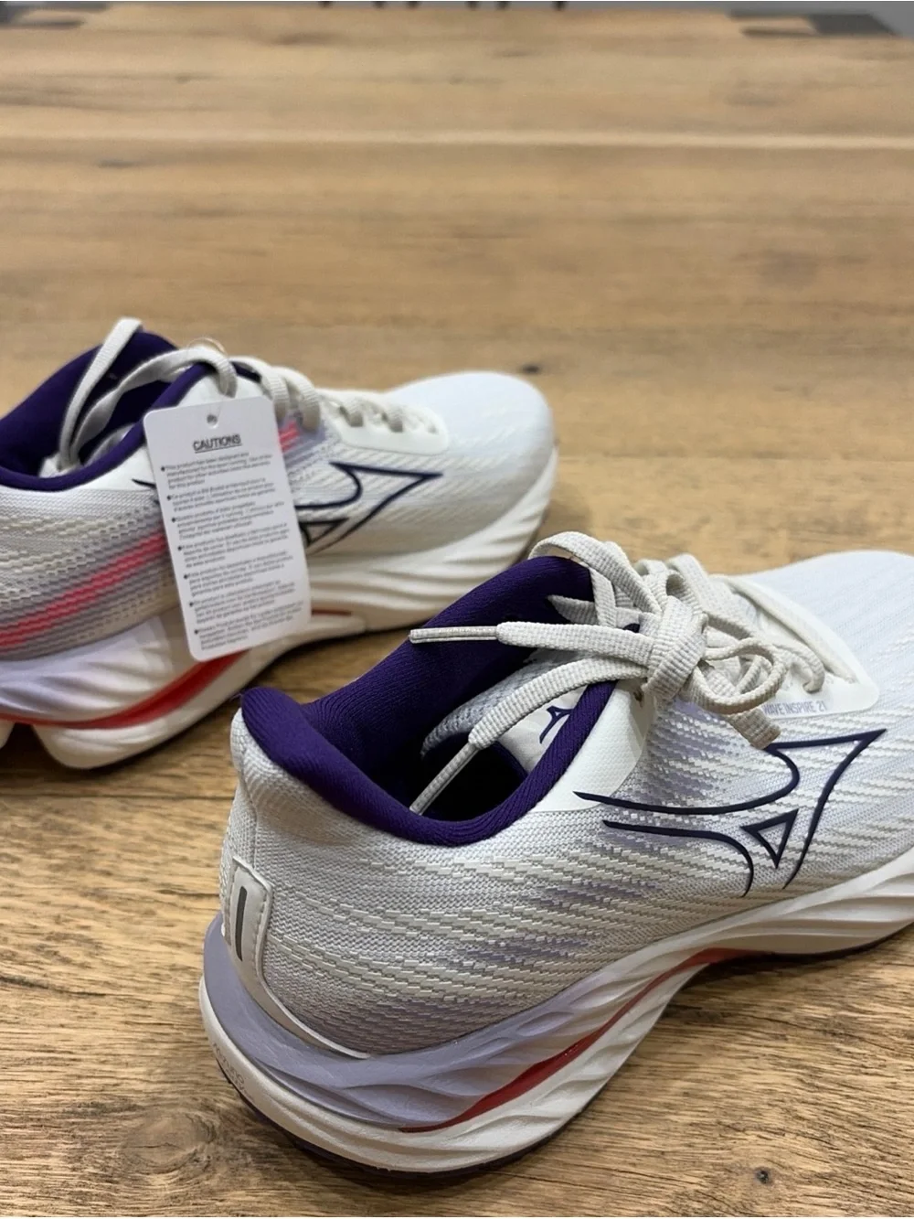 Mizuno Women’s White Running Shoes with Purple Accents